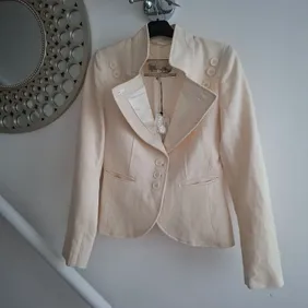 Lovely cream blazer vintage style 