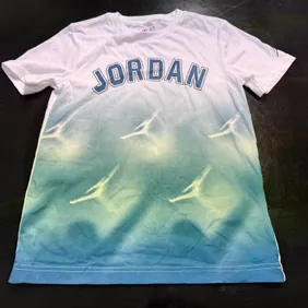 Boys Nike Air Jordan T-Shirt in Blue/White Size M 10-12 Years