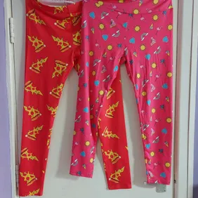 BNWOT pizza leggings and funny print yogs pants size 12/14