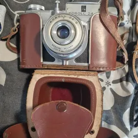 Vintage Kodak Camera - Mint Condition Treasure!