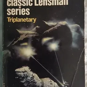 Triplanetary, E E 'Doc' Smith, UK pb 1973