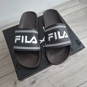 Fila slippers in very good condition uk8 Eu 42