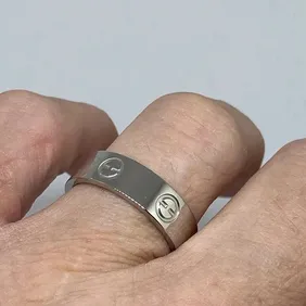 Women's silver colour band Cartier Love ring top fashion style luxury