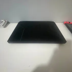 Acer nitro 5 gaming laptop been gaming on this laptop for months it’s in perfect condition and runs 