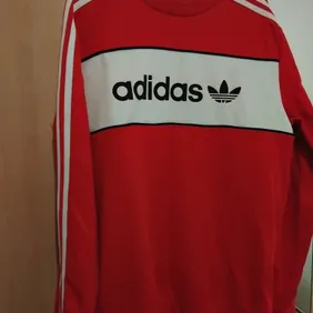 Adidas like new very good condition 