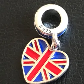 Genuine 925 Silver Union Jack British Charm comes in a cute velvet pouch For Pandora Bracelet