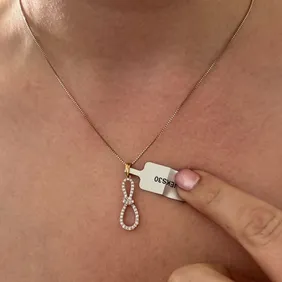 9K solid gold 1.05g weight