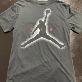 Jordan Medium Black Logo t shirt 