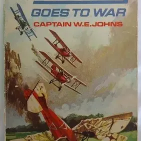 Biggles Goes to War, Captain W E Johns, UK pb 1962