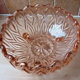 Amber Glass Bowl, 9" (23cm) diameter, 3 legs base, retro, vintage, shabby chic