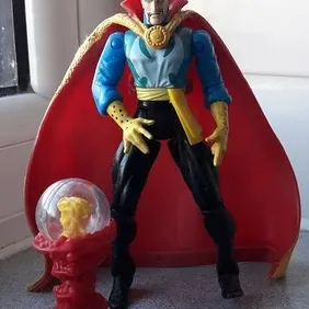 SPIDERMAN: SPIDER WARS: DOCTOR STRANGE with Crystal Ball, Toy Biz, 1996