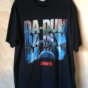 Vintage Universal Studios Jaws T-Shirt 'Da-Dum Da Dum Da Dum' 