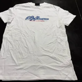 McKenzie Men's White T-Shirt Size M