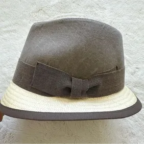 Elevate Your Style with the Chic Grey & Tan Hat!