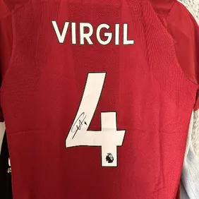 Virgil Van Dyke Signed Shirt.Comes With A Montage Memorbilia C of A