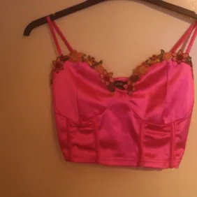 brand new  hot pink floral satin bustier crop top but is more like light wear size 10 pink