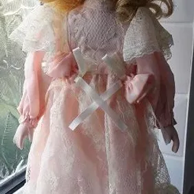 STRAWBERRY BLONDE HAIR, PEACH DRESS, 16" DOLL, with Stand, Boxed, Vintage