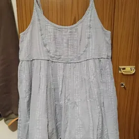 Grey floaty dress Asos Size 14 lovely  pretty dress very comfy has nice details worn a few times thi