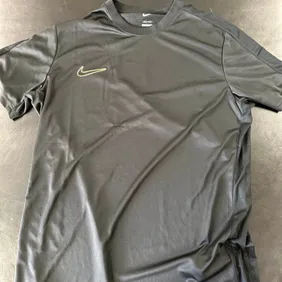 Nike Slim Fit Gym Top