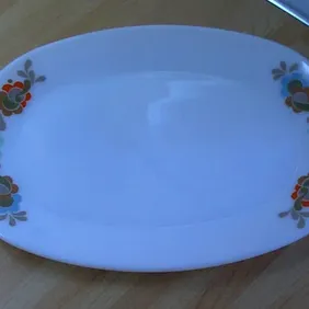 PYREX 'CARNABY/TEMPO' Platter, retro, vintage, shabby chic