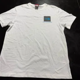 The North Face Men's White T-Shirt Size M