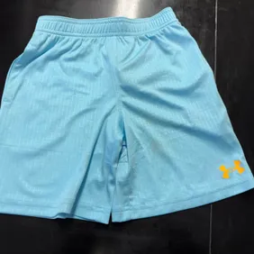 Under Armour Light Blue Boys Shorts Size 5-6 Years