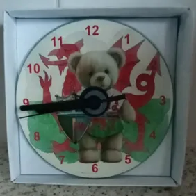 welsh teddy bear knight cd clock