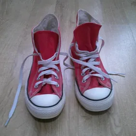 Red high-top Converse trainers, size 5 (EUR 37.5). Excellent condition, from a smoke & pet free home