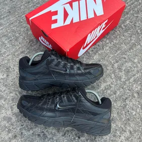 NIKE P-6000 TRIPLE BLACK