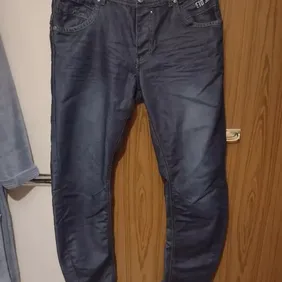 men's eto jeans. really nice jeans  were £60 new never been worn are size 36 r