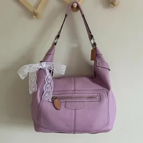 Violet Visions: Your Perfect Purple Tote