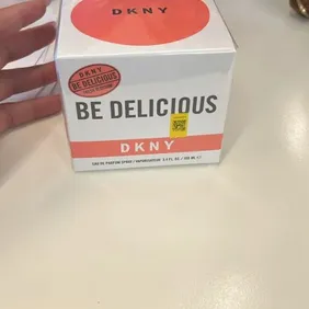 DKNY be delicious 100ml sealed in box brand new