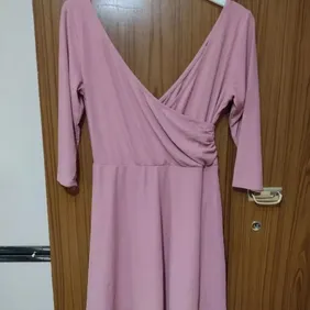 Topshop Pink Dress Size 10 Topshop Pink Dress Size 10 Jersey ribbed dress has 3/4 length sleeves and