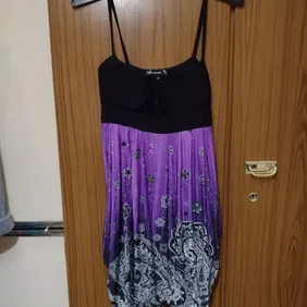 Nice sequinned dress size 12 INTERNACIONALE Purple and black dress nice pattern and sequins all over