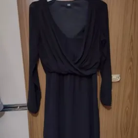 black chiffon dress size 8 from f&f worn once has chiffon sleeves with buttons on the bottom and lin