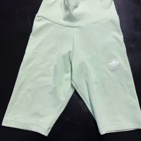 Adidas sports shorts green, size XS 4-6