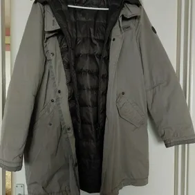 BNWOT Gil Bret knaki winter coat with soft cotton inner pockets with poppers and a detachable button
