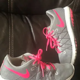 Nike flex 2 trainers size 3 Uk pink and grey vgc