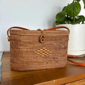 Chic Boho Rattan Bag with Premium Leather Strap