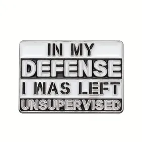 Pin Badge 043 - in my defense 