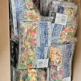 1000 packets of mixed Foil Confetti 14g each packet. Brand new and sealed