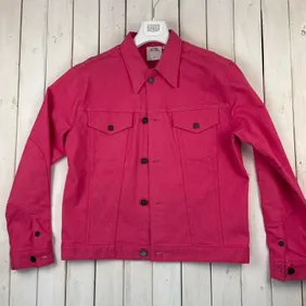 Pretty in Pink: Trendsetting Men's Jacket!