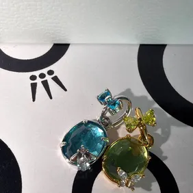 Pandora Bridgerton charm