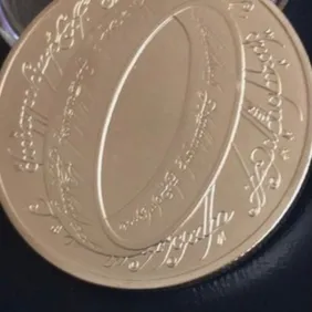 New Lord of the Rings coin from New Zealand comes in a protective plastic case the coin is Silver pl
