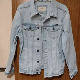 Light Blue Denim Jacket Pull And Bear Size 10 good quality heavy thick  material will fit between an