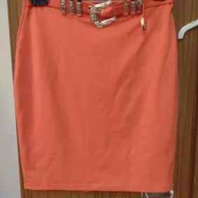 nwt Orange Belted Skirt Size 10  bodycon skirt says size medium but is about a 10 has back zip and a