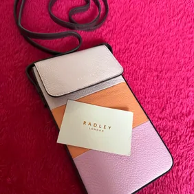 Compact Radley Shoulder Bag - Perfect for Phone & Purse EssentialsCarry your daily must-haves in sty