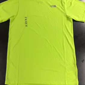 The north face xxl boys lime green running top