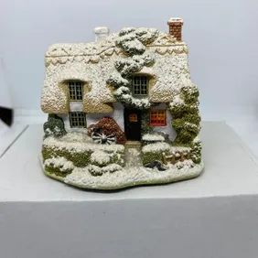 Lilliput Lane Christmas and Blacksmith cottage