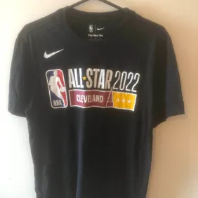 2022 NBA All-Star Game T-Shirt, Medium - Exclusive Design!Own a piece of basketball history with thi